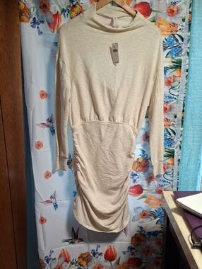 New Daily Practice  Long Sleeve Ruched Dress Size Small